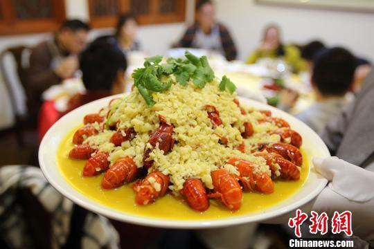 小龍蝦橫行德國柏林 政府鼓勵吃貨們大快朵頤！