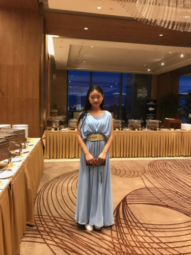 贏在起跑線(xiàn)？中國(guó)孩子赴美留學(xué)是否越早越好？